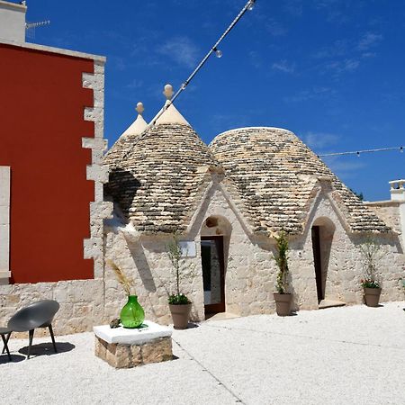 Lamarossa Trulli & Suites Antonelli Bagian luar foto