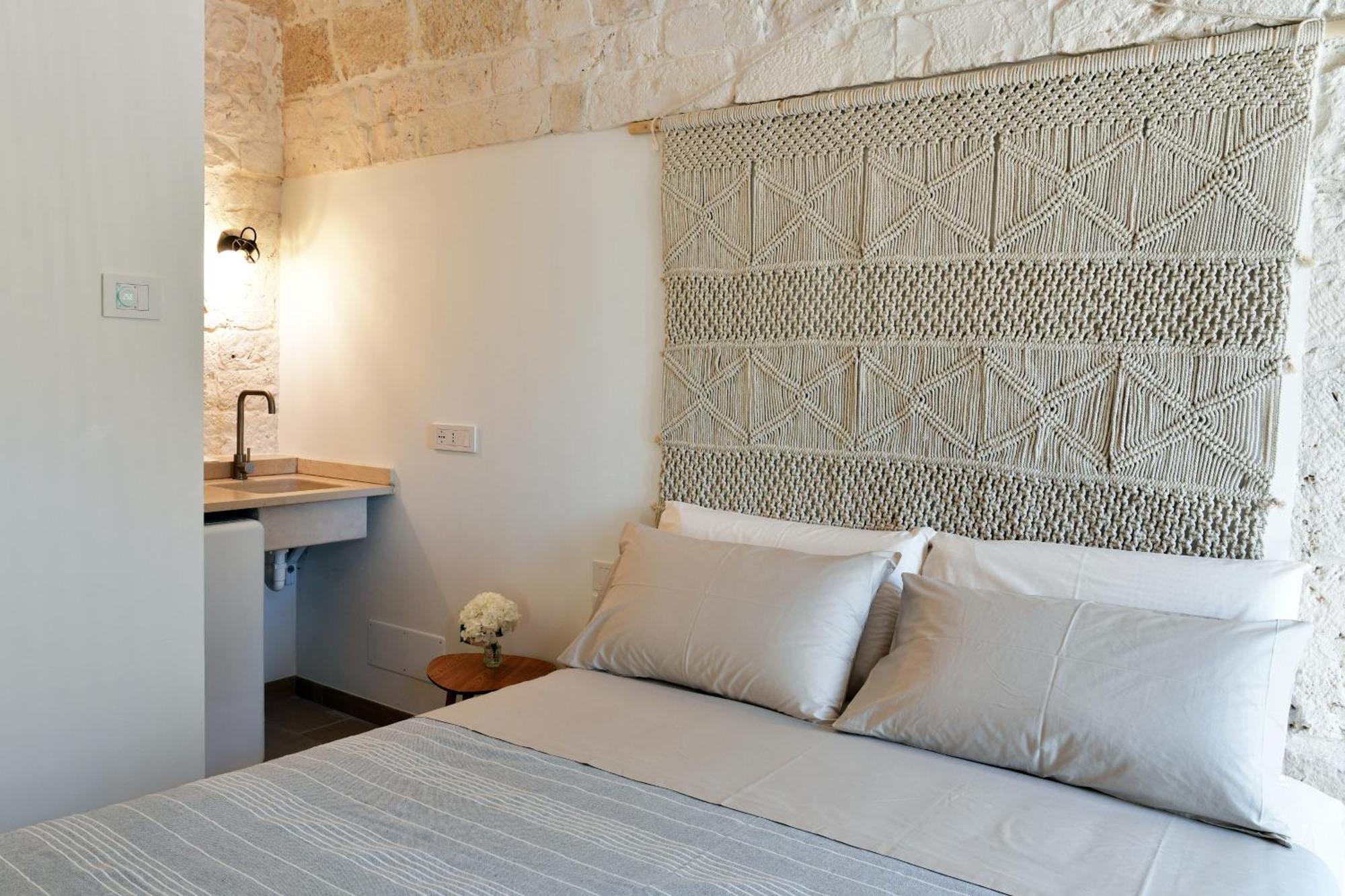 Lamarossa Trulli & Suites Antonelli Bagian luar foto