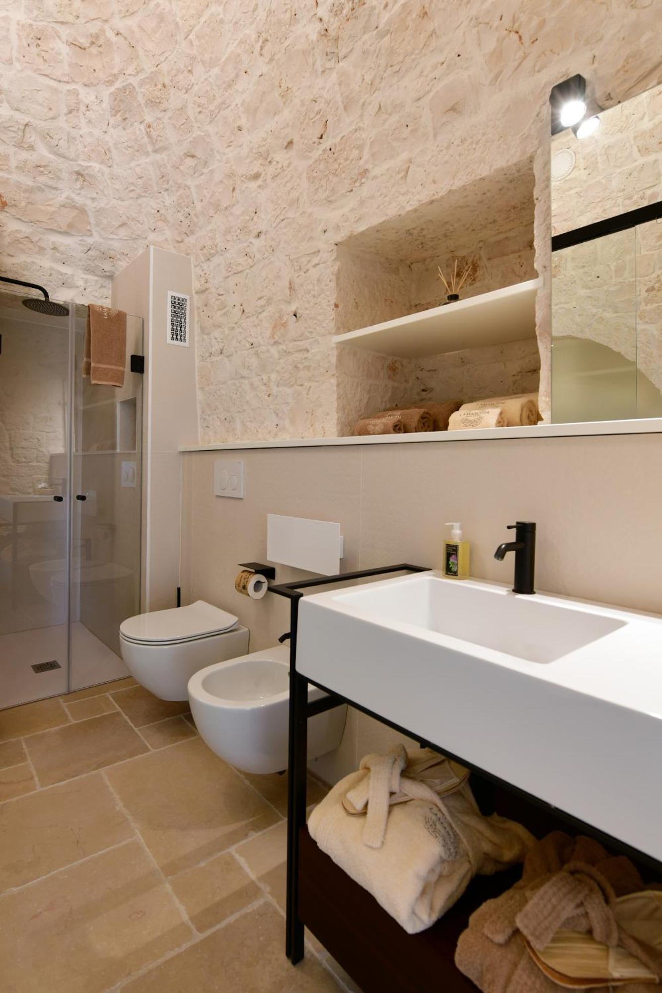 Lamarossa Trulli & Suites Antonelli Bagian luar foto