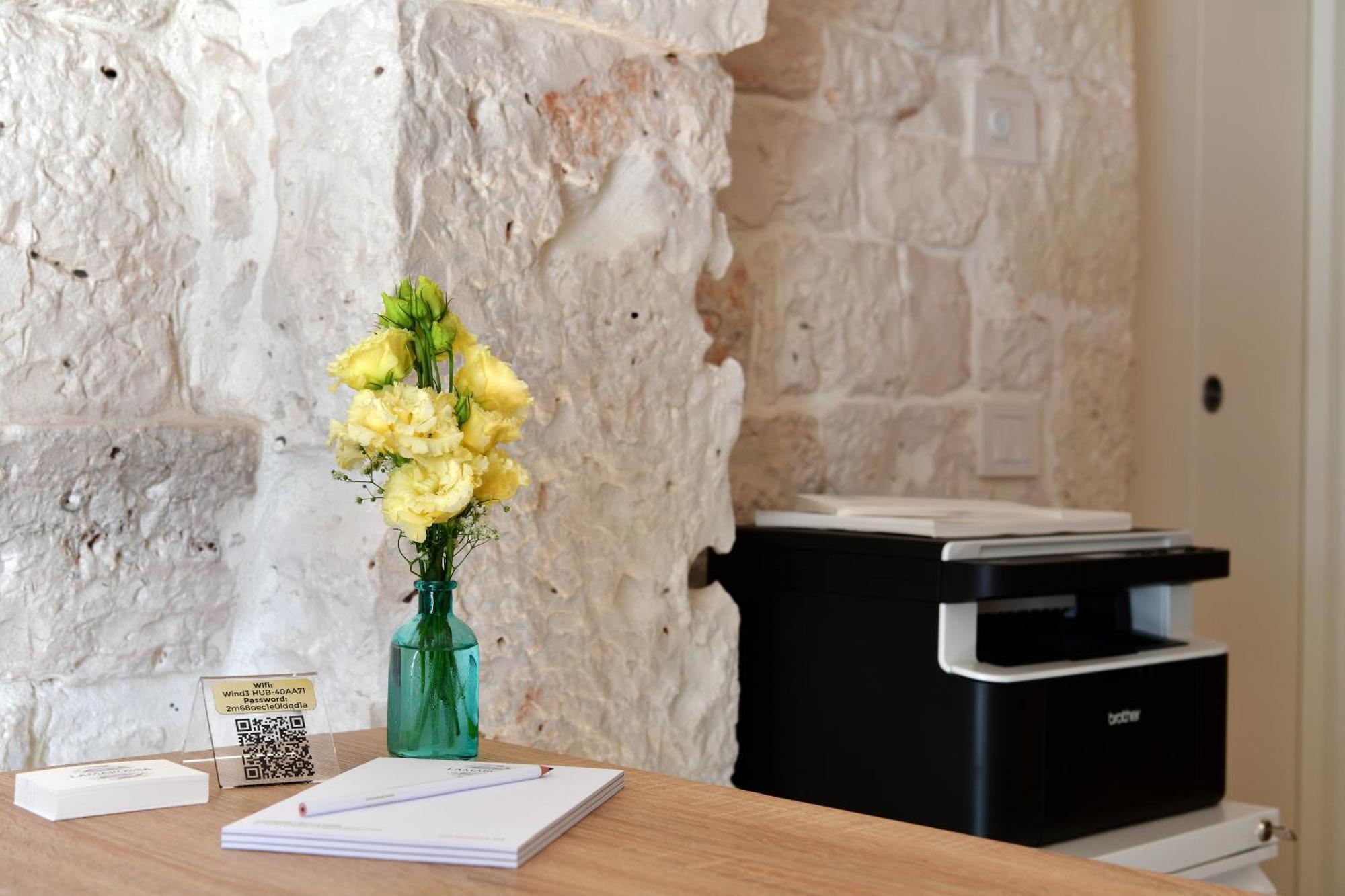 Lamarossa Trulli & Suites Antonelli Bagian luar foto