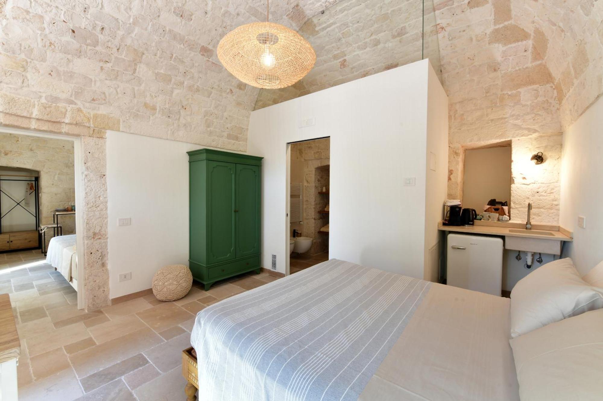 Lamarossa Trulli & Suites Antonelli Bagian luar foto