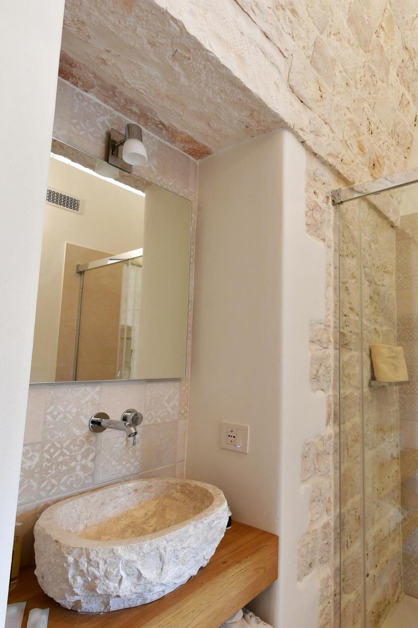 Lamarossa Trulli & Suites Antonelli Bagian luar foto